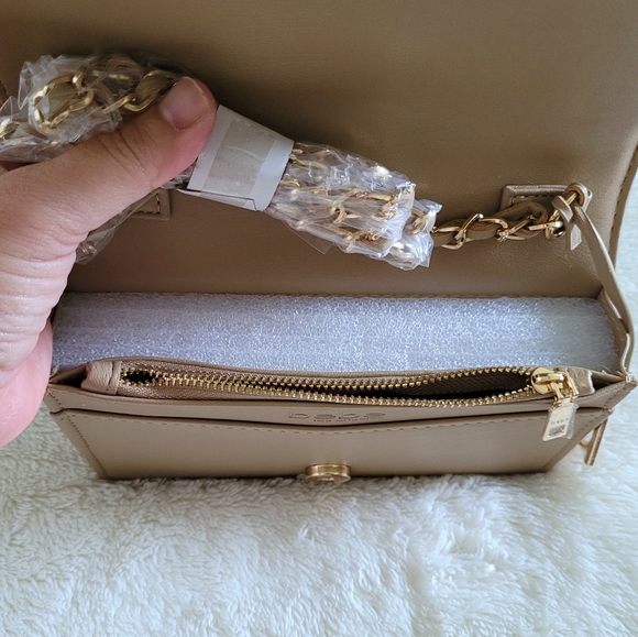 bebe Chica👩 Stud Crossbody Bag in Beige - NWT - Picture 10 of 16